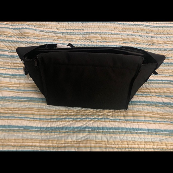 SOLD BNIB PINK Black Cooler w/Koozie - Picture 4 of 7